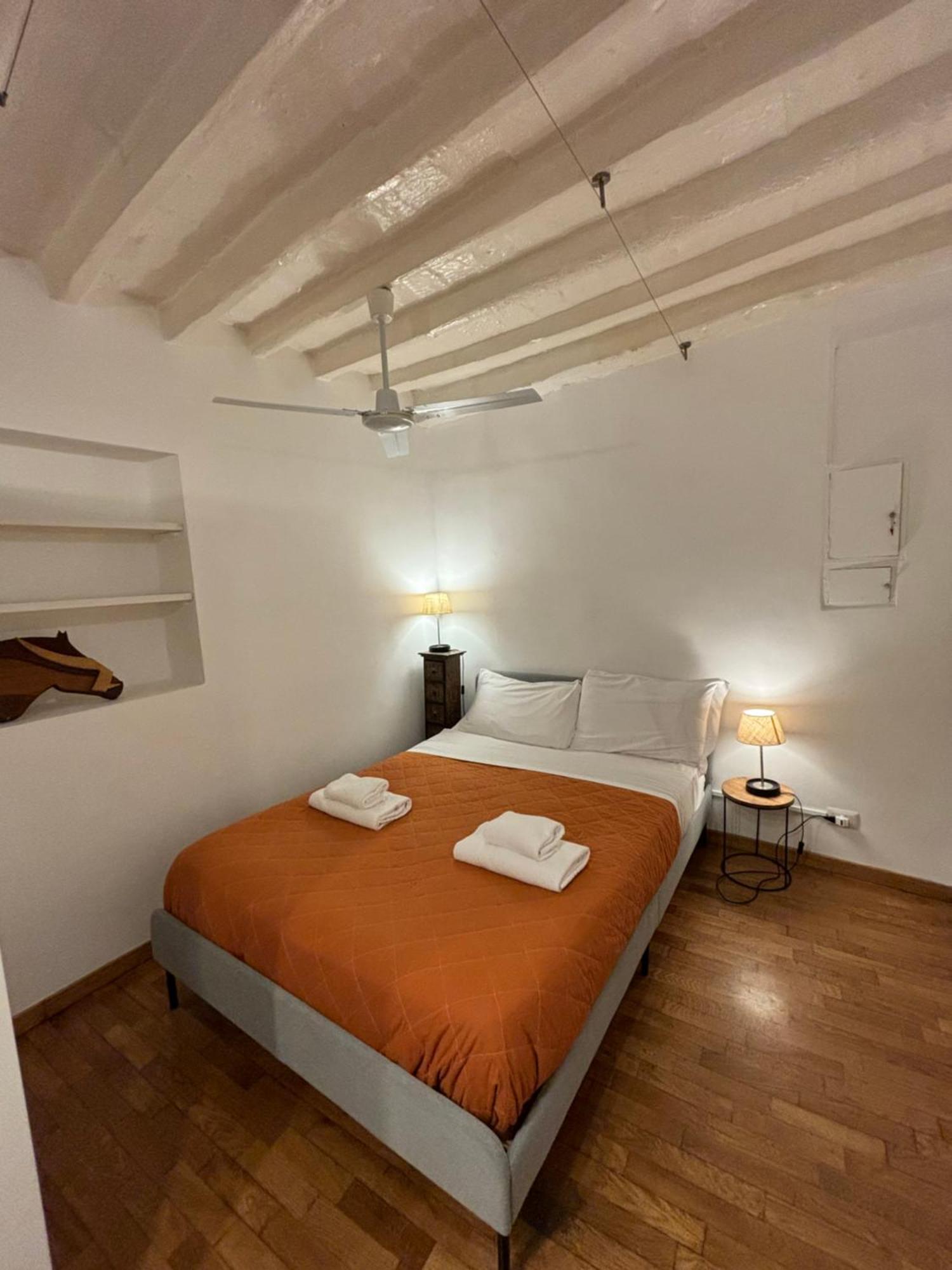 Apartmán Casa Uberto Řím Exteriér fotografie